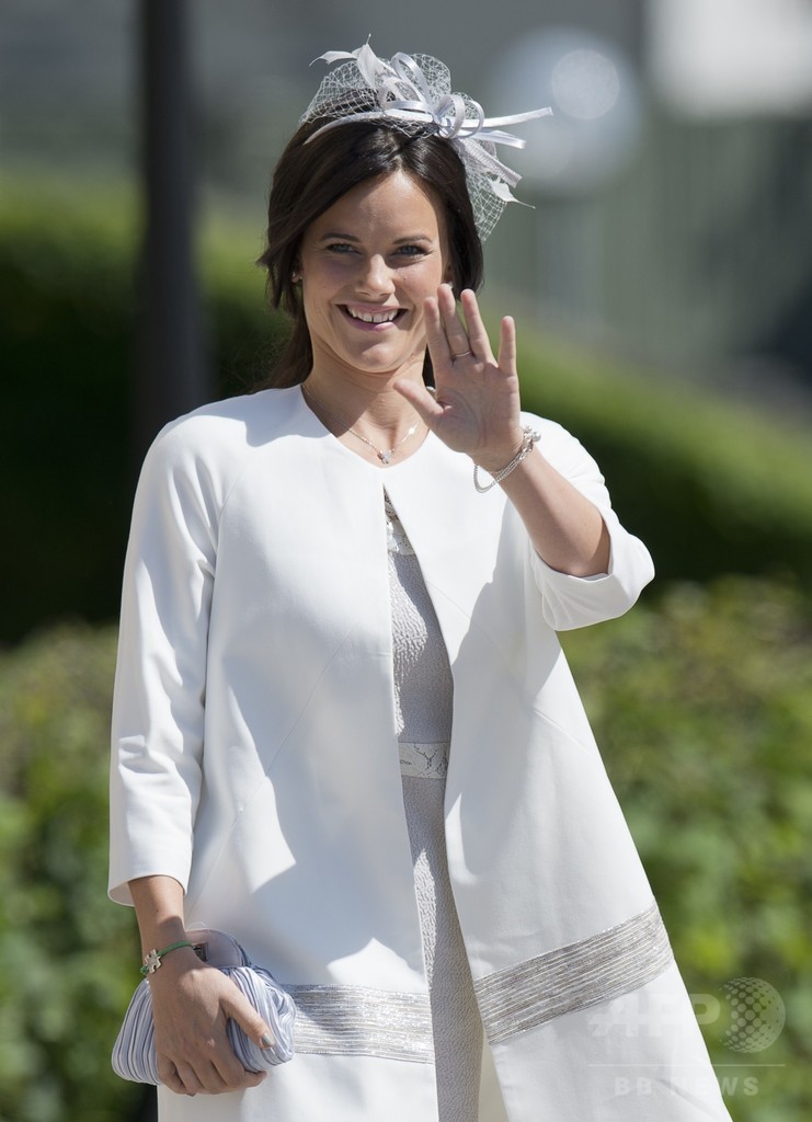 スウェーデン王子、来年6月挙式 お相手は元トップレスモデル