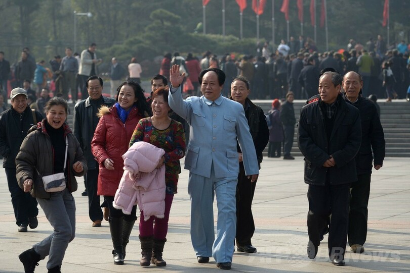 毛沢東・生誕120周年、中国世論は「過ちより功績」評価