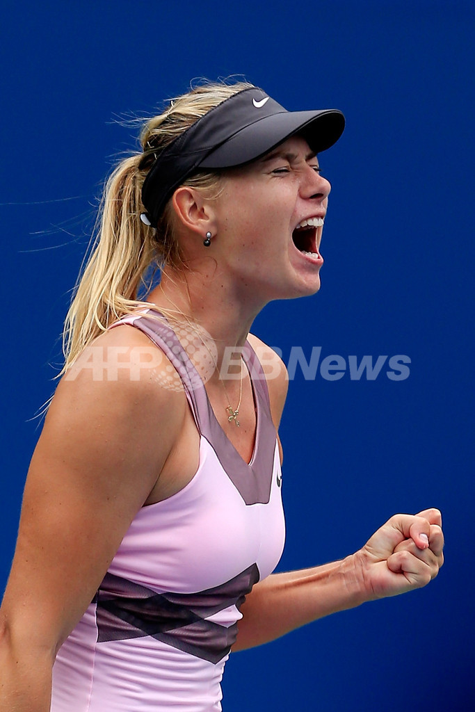 シャラポワがバルトリを下し準決勝進出、全米オープン