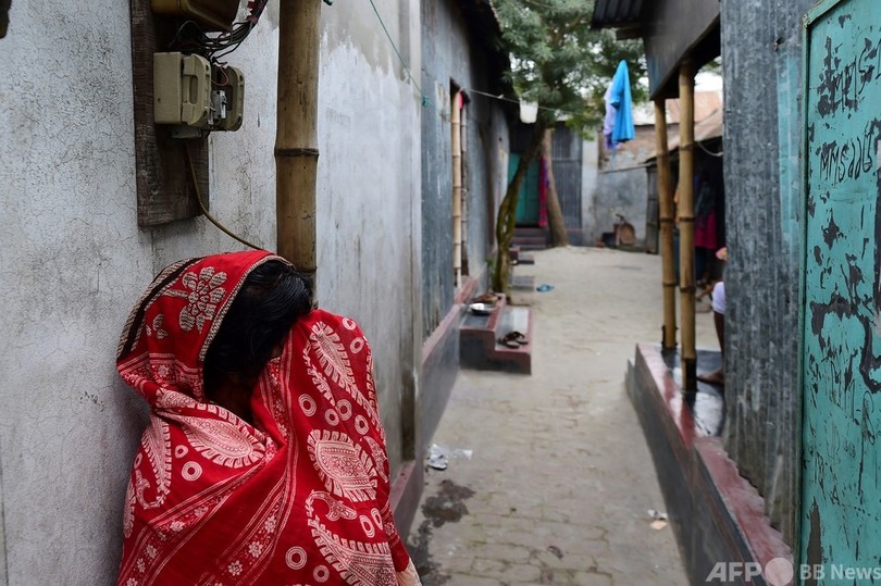 バングラ、性産業従事者に年齢制限なしのワクチン接種開始