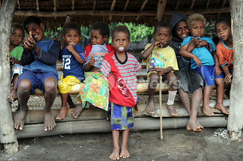 火口を間近で観察、大迫力のヤスール山観光が人気 バヌアツ