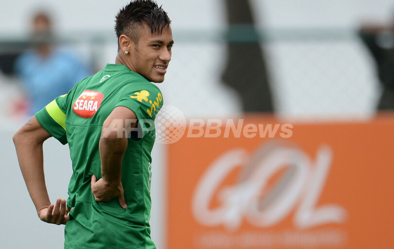 ネイマール、バルサ加入前にブラジル代表の親善試合に出場へ