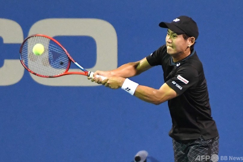 西岡は負傷で途中棄権 シティOP初戦敗退