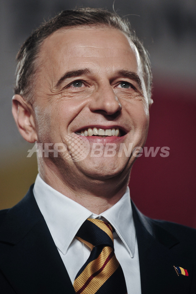 ルーマニア大統領選、現職勝利に野党が異議