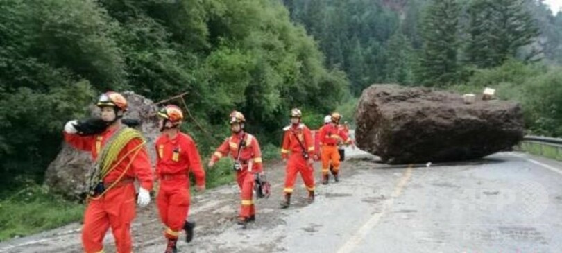 中国・四川省九寨溝付近でM7.0の地震