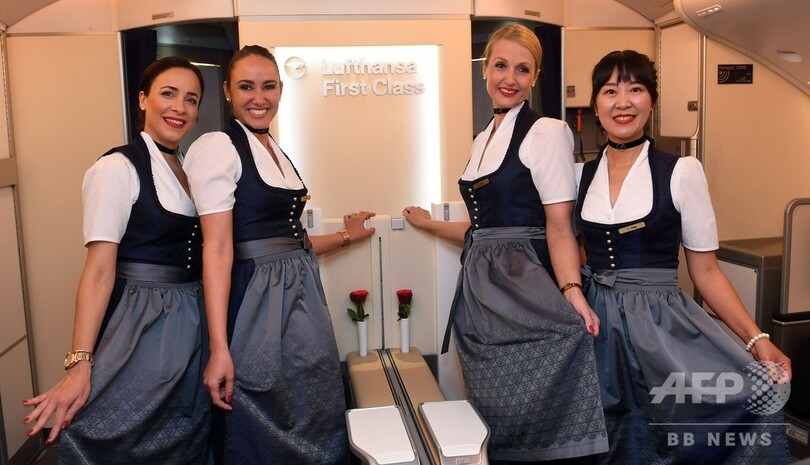 独ルフトハンザ航空 民族衣装でオクトーバーフェスト盛り上げ 写真5枚 国際ニュース Afpbb News