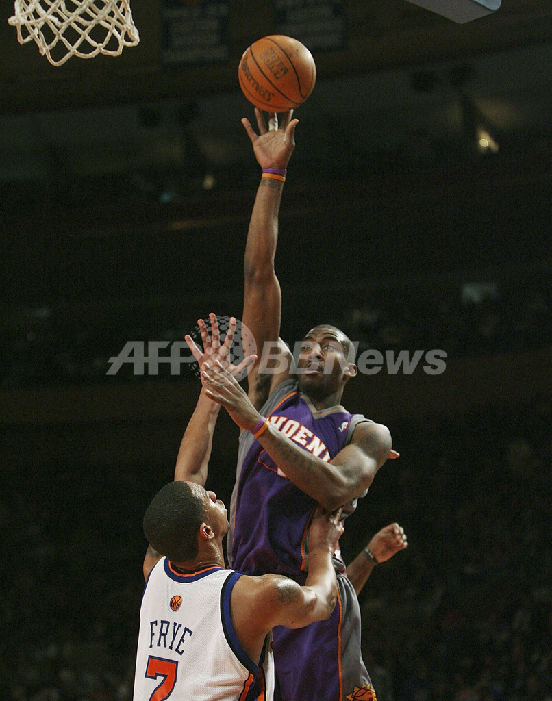 ＜06-07NBA＞サンズ ニックスの追撃を逃げ切り15連勝を飾る - 米国