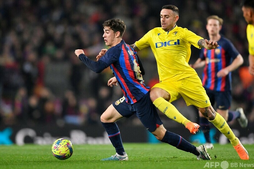 バルセロナ快勝 レアルとの勝ち点8差を維持