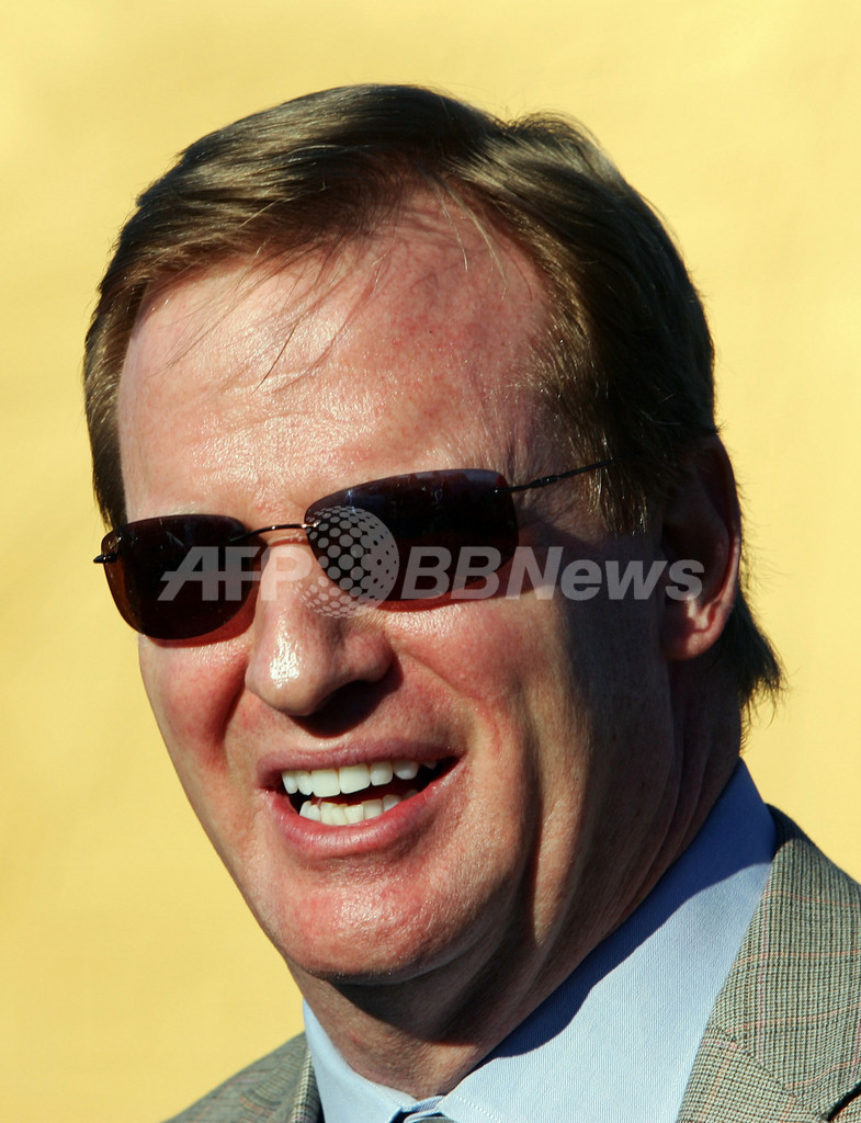 NFL 慈善事業に100万ドルの寄付を行う