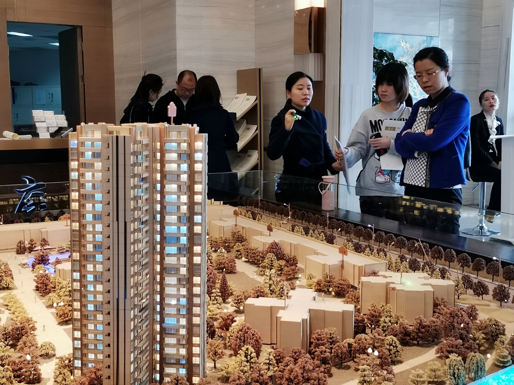中国の独身者、理想は31~35歳でマイホーム 中古より新築志向 中国の独身者、理想は31~35歳でマイホーム 中古より新築志向