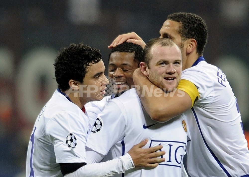 マンチェスター・ユナイテッド ミランに先勝、ルーニー2得点 写真15枚