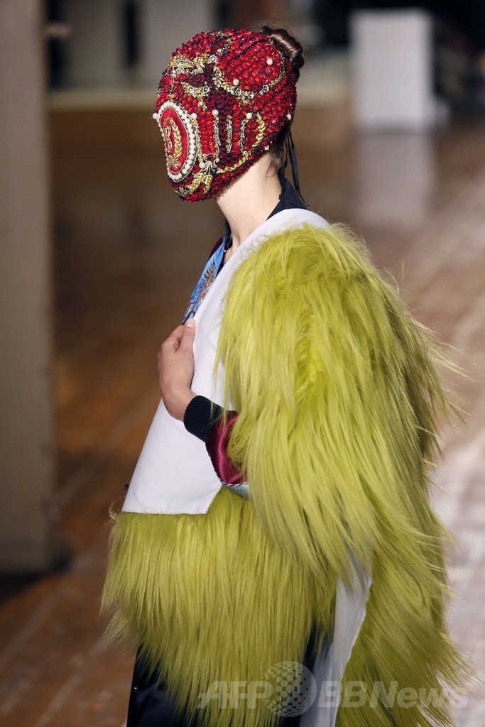 ヴィンテージファブリックで創るスタイル、「メゾン マルタン マルジェラ」14/15年秋冬オートクチュール