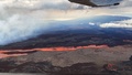 米ハワイ島の活火山マウナロアから流れ出た溶岩。米地質調査所（USGS）提供（2022年11月28日提供）。(c)AFP PHOTO / US Geological Survey