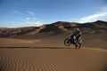 ダカールラリー2010（%%Dakar Rally 2010%%）第7ステージ（イキケからアントファガスタ、競技区間600キロメートル（総距離641キロメートル））。6時間39分14秒を記録し、二輪部門で3位に入ったヤマハ（%%Yamaha%%）のダビド・フルティーヌ（%%David Fretigne%%）。（2010年1月8日撮影）(c)AFP/GABRIEL BOUYS