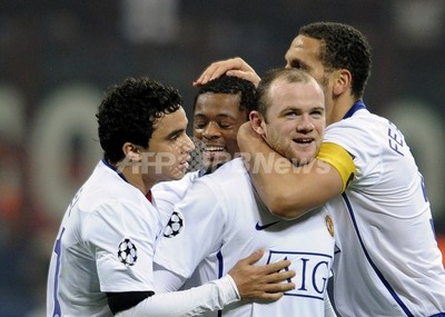 マンチェスター・ユナイテッド ミランに先勝、ルーニー2得点 写真15枚