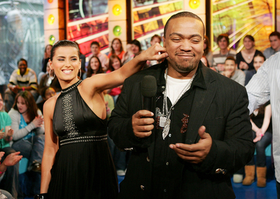 ティンバランドとネリー・ファータドがMTVの「TRL」に登場 - 米国