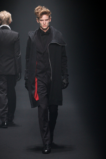 ＜10/11年秋冬東京・コレクション＞ラッド ミュージシャン、新作を発表