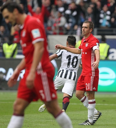 勝利から遠ざかるバイエルン、指揮官らが「ひどい姿勢」に危機感