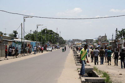 コンゴ共和国の武器庫で大規模爆発、死者146人