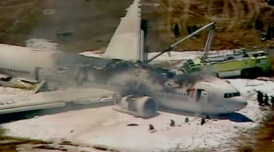 アシアナ機事故で消防車にひかれた少女、消防隊員に過失か