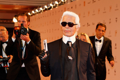 カール・ラガーフェルド、独バイエルンにインスパイアされたカプセルコレクションを発表