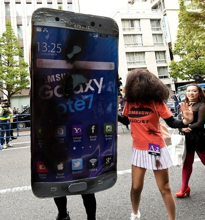 国内最大級「カワサキハロウィン」、焼け焦げたノート7も…