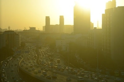 気候変動リスク高い国々、2025年の経済規模は世界の3割に