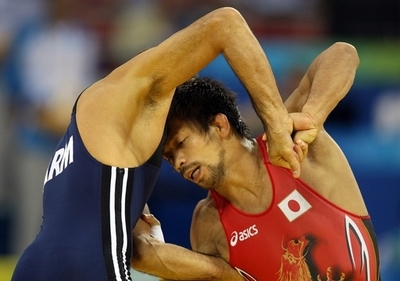 笹本 ムナツァカニャン下し初戦突破