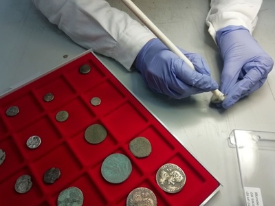 ざんげで盗み告白…古代の硬貨200枚返還 イタリア