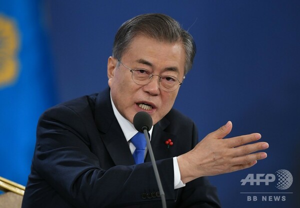 韓国大統領、「日本政府はもっと謙虚な態度取るべき」