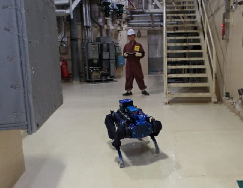 古里1号機の解体除染作業に投入する4足型自律歩行ロボット(c)KOREA WAVE