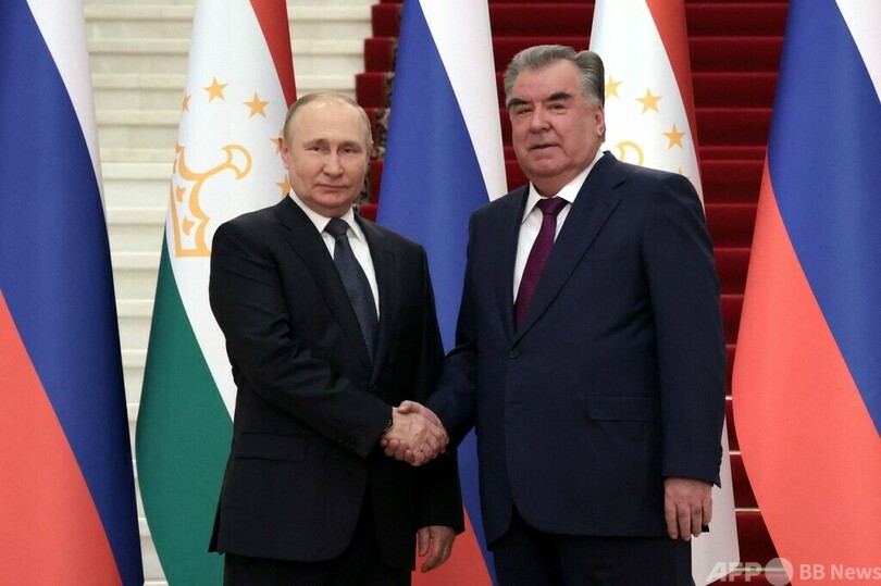 プーチン氏、アフガン「正常化」へ尽力 タジク大統領と会談
