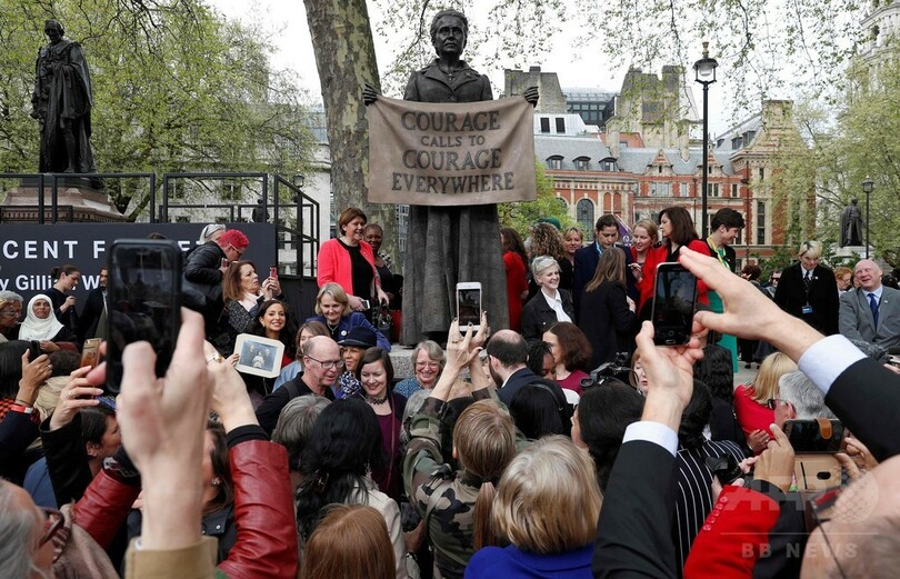 国際ニュース：AFPBB News英国会前広場に初の女性像、参政権100年 運動家像建立