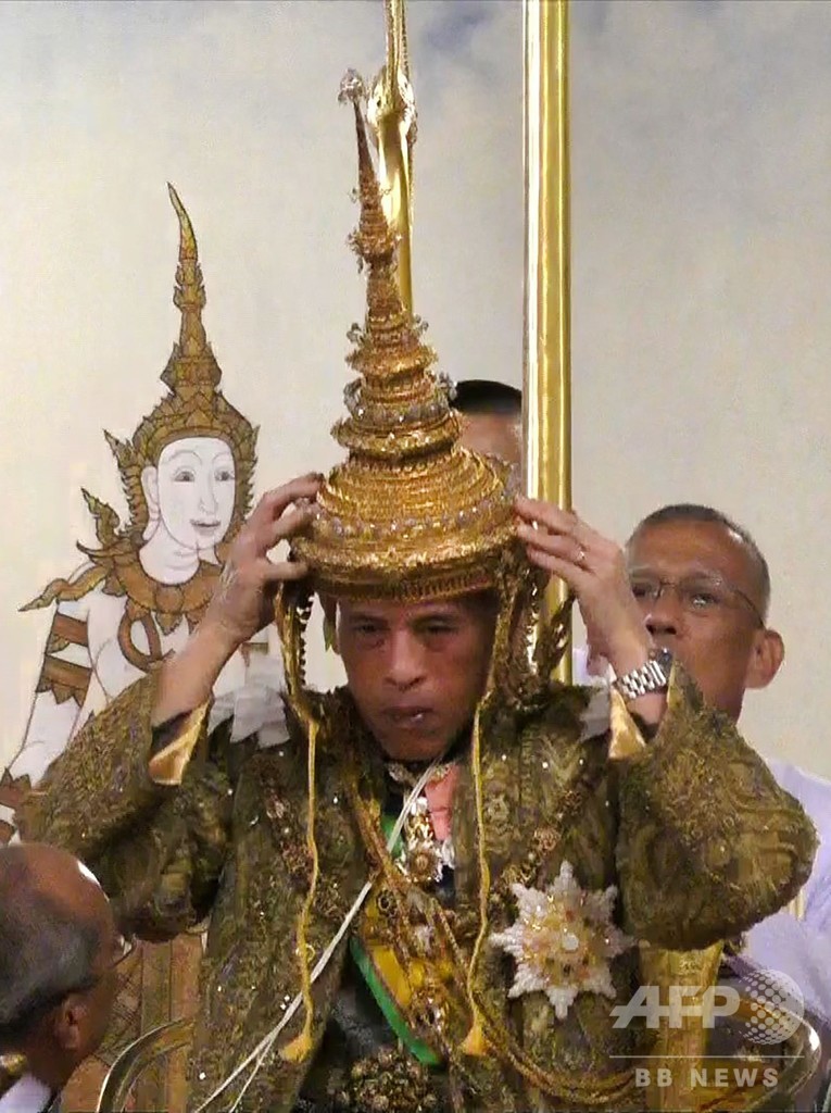 タイのワチラロンコン国王が戴冠