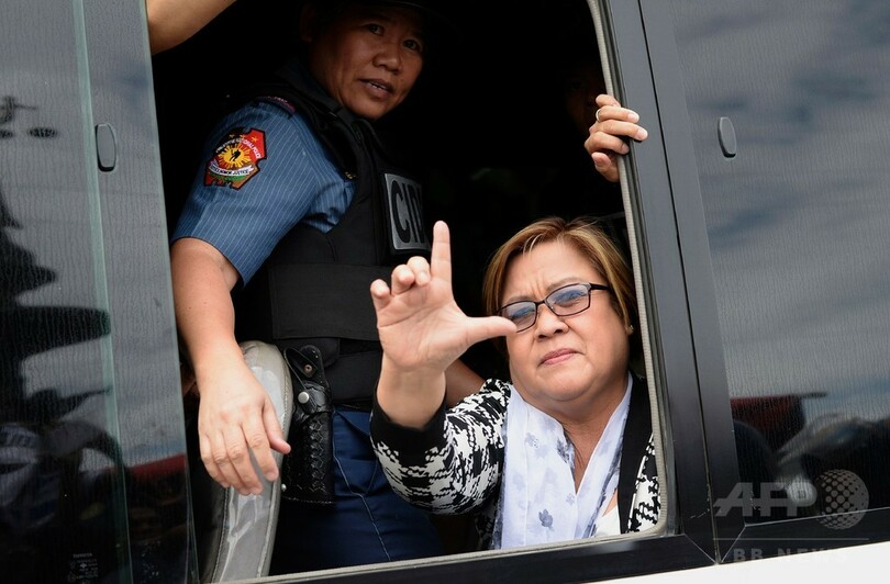 フィリピン上院議員を逮捕、ドゥテルテ大統領批判の急先鋒