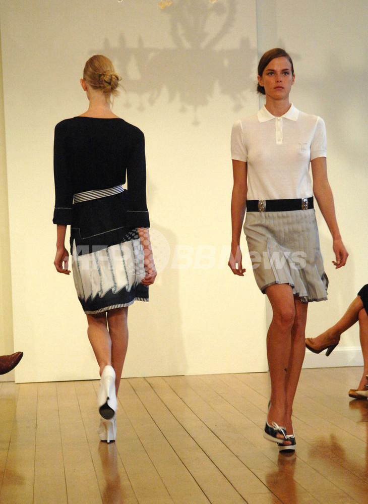 アルベルタ・フェレッティ、07/08年クルーズ・コレクションを発表 米国 写真22枚 国際ニュース:AFPBB News