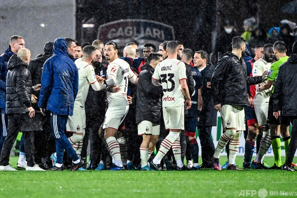 ミランが首位維持 苦戦続くインテルとの勝ち点差開く 国際ニュース Afpbb News