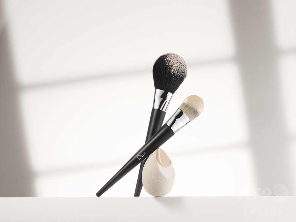 「ディオール」16時間も美肌続くファンデーション登場