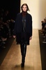 米ニューヨーク市内で発表された「BCBG マックス・アズリア」15/16年秋冬コレクション（2015年2月12日撮影）。(c)AFP/Getty Images/Frazer Harrison