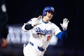 24MLB、ロサンゼルス・ドジャース対アリゾナ・ダイヤモンドバックス。7回に2点本塁打を放ったロサンゼルス・ドジャースの大谷翔平（2024年7月2日撮影）。(c)Ronald Martinez/Getty Images/AFP