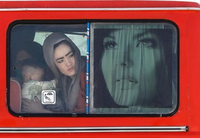 タリバン制圧のアフガニスタン イラン国境に押し寄せる避難民