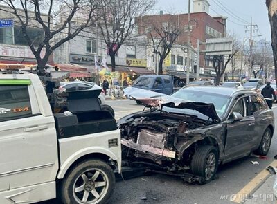 急発進？韓国の79歳運転手「思い出せない」…8重追突事故で1人死亡・13人負傷