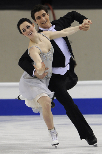 ヴァーチュー／モイア組が首位発進、10世界フィギュア