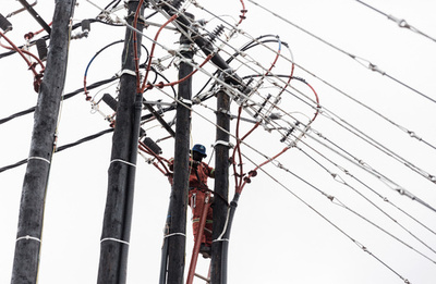 電力ケーブルの窃盗試み感電死 一時停電も 南ア