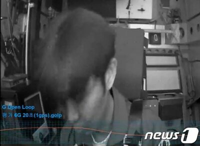 目の前が真っ暗、あっという間に気絶…韓国記者が体験した「地球重力の6倍」(上)