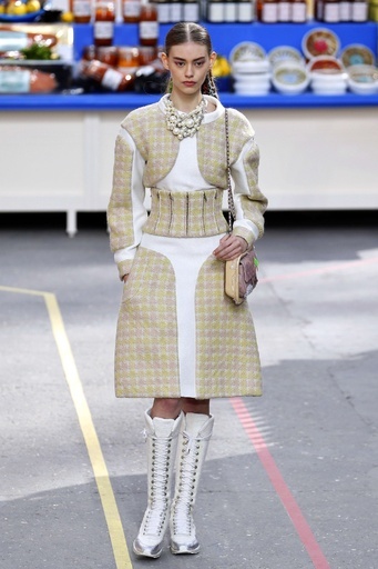 ＜14/15年秋冬パリコレクション＞シャネル