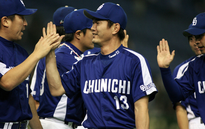 ドラゴンズ 統一ライオンズを降し初白星