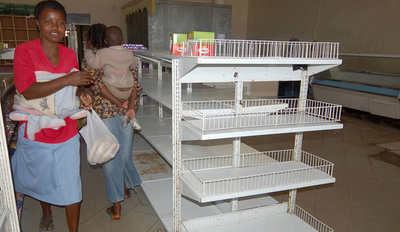 ジンバブエで1000人以上逮捕、価格統制違反取り締まり