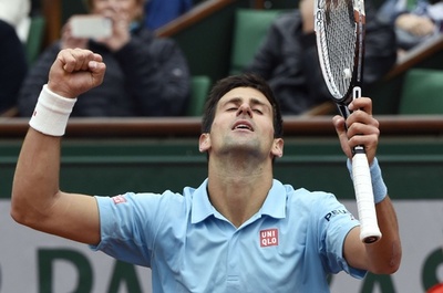 ジョコビッチがツォンガに快勝、準々決勝へ 全仏オープン