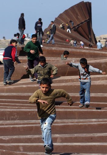 ガザ地区住民のエジプト流入問題、エジプトが境界壁閉鎖を通告